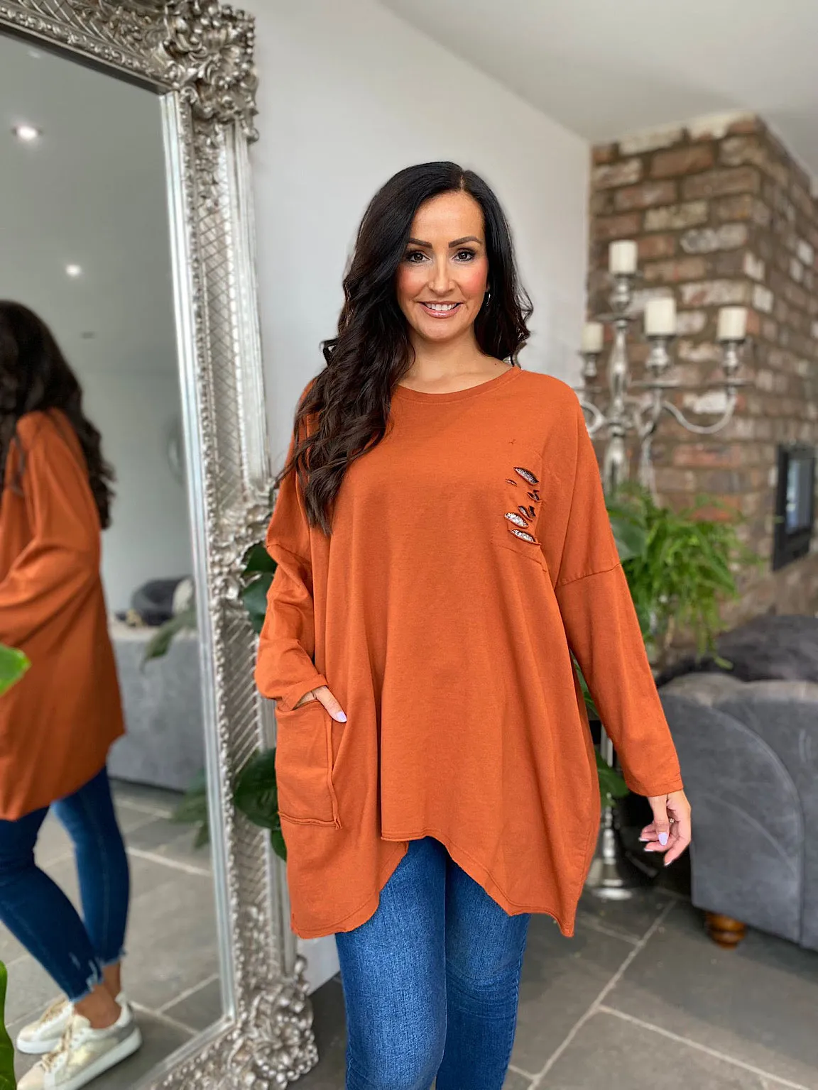 Back Detail Shimmer Heart Top Lori