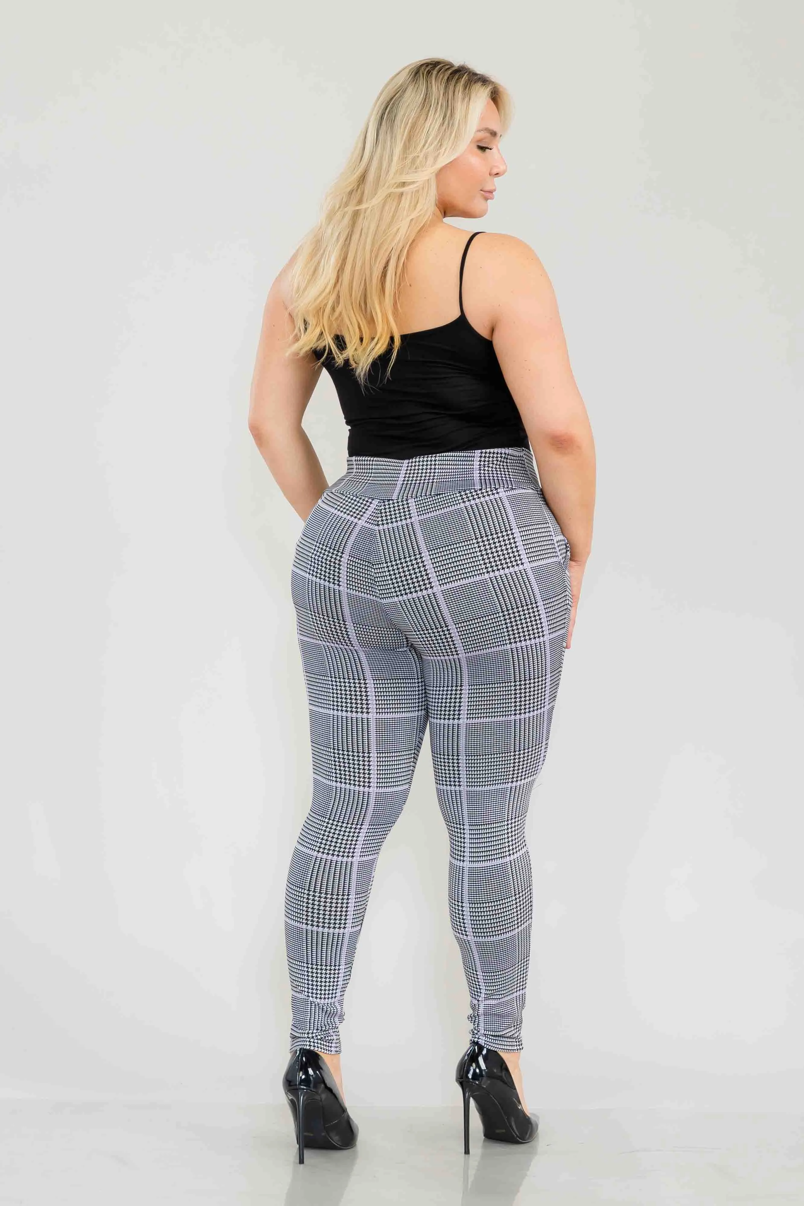 Plus Size Treggings With Zipper Pocket Trim - Black, White, Mauve Plaid